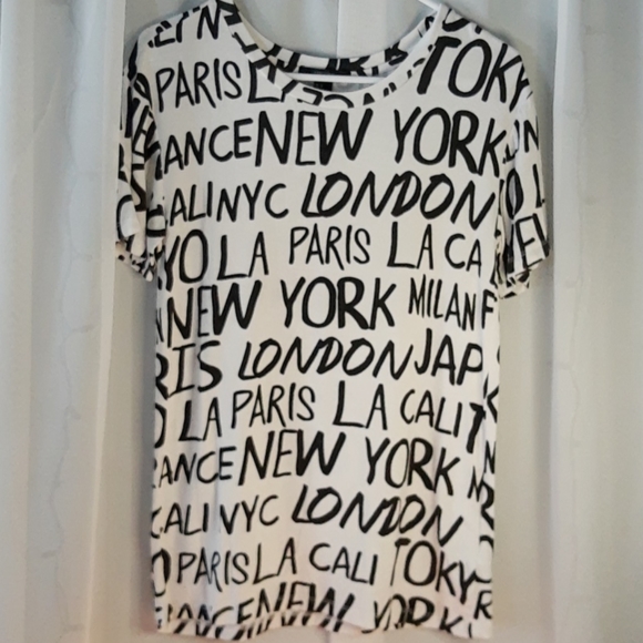 Forever 21 Tops - Forever 21 tee